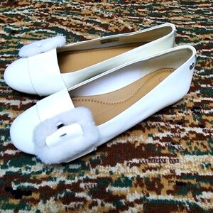 NWOB Ugg Womens Size 6 Cream Patent Leather Ballet Flats 1099869 Shoes